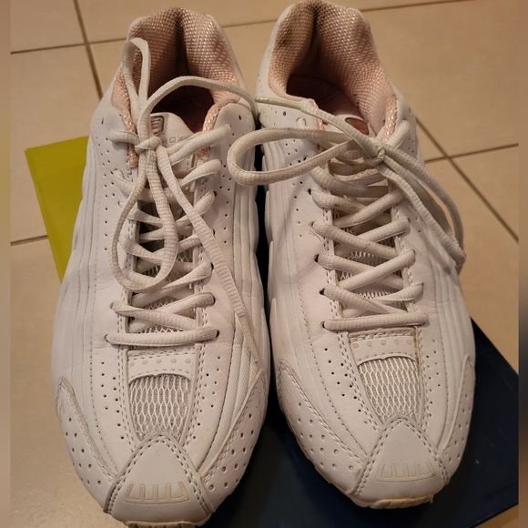 NIKE Shox R4 sz 7 - Picture 5 of 6